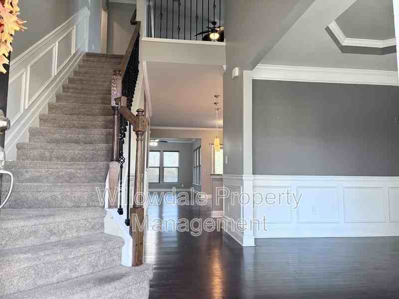 1249 Stowage Dr - Photo 3 of 49