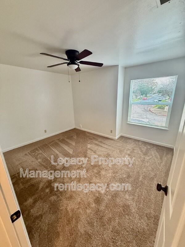 1427 Bel Air Dr #D - Photo 5 of 16