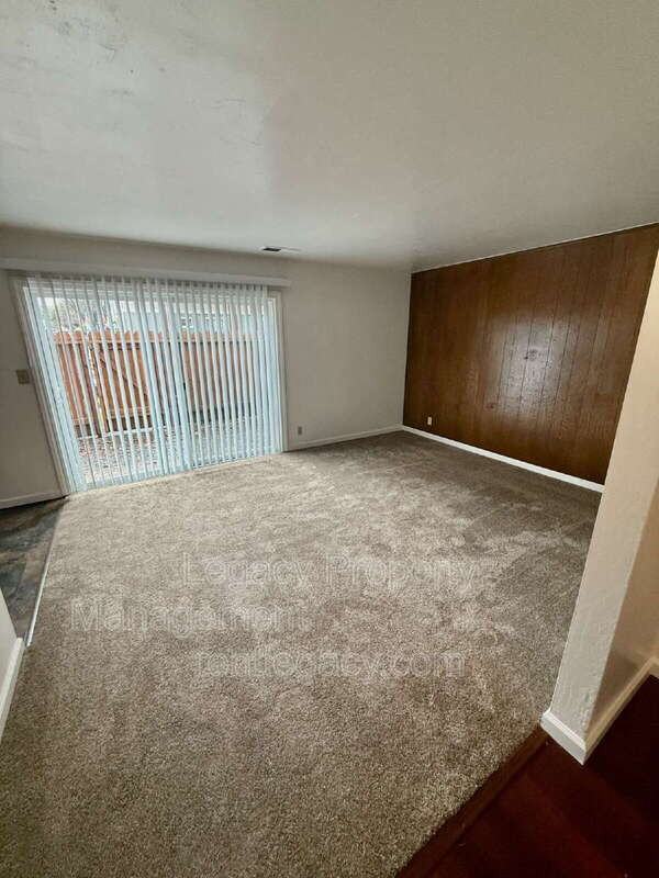 1427 Bel Air Dr #D - Photo 7 of 16