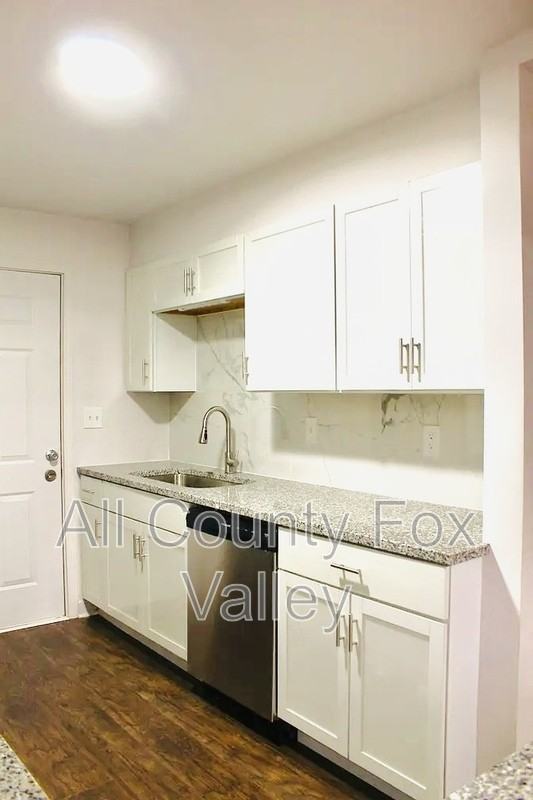 529 Miller Dr - Photo 3 of 21