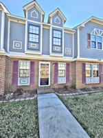 featured image of 2402 2402 - 2422 Gaslight Pl SW