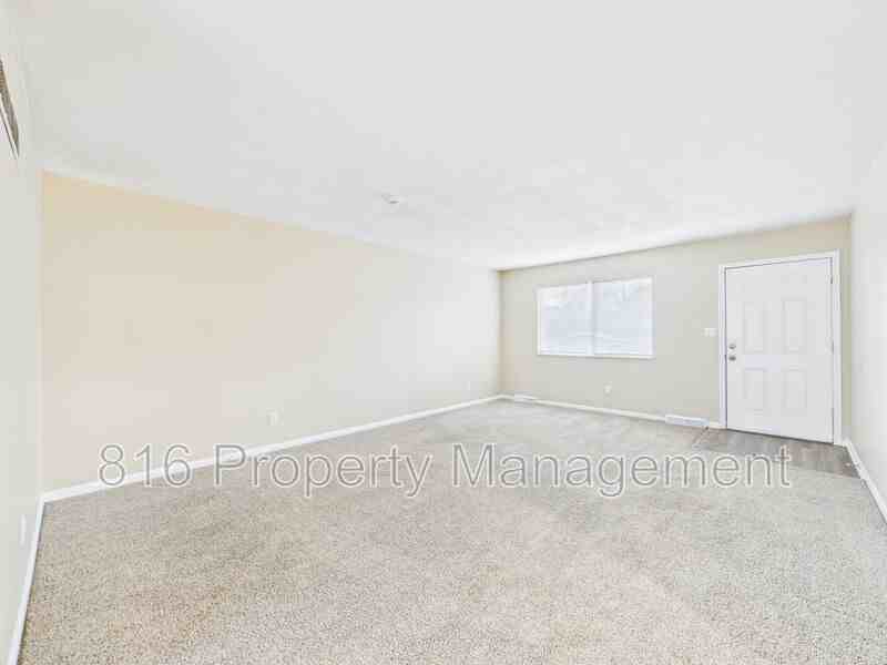 131 S Crescent Ave - Photo 3 of 24