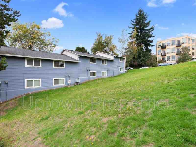 6830 N Richmond Ave - Photo 4 of 19