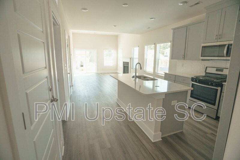 35 Galley Ln - Photo 2 of 35