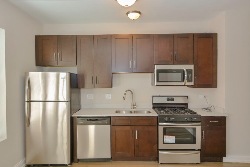 4048 N Milwaukee Ave #3 - Photo 2 of 17