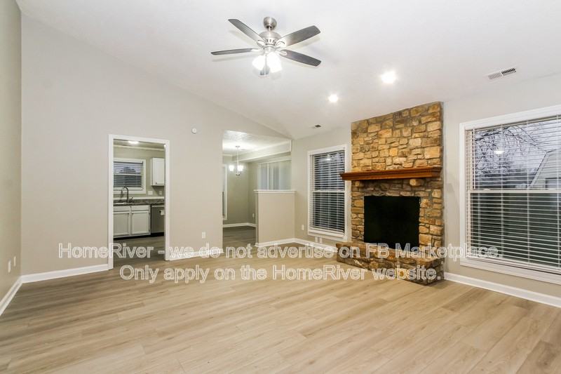 7720 Chris Anne Cir - Photo 4 of 18