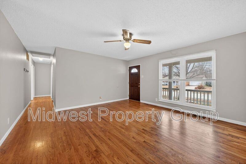 2244 Millvalley Dr - Photo 5 of 32