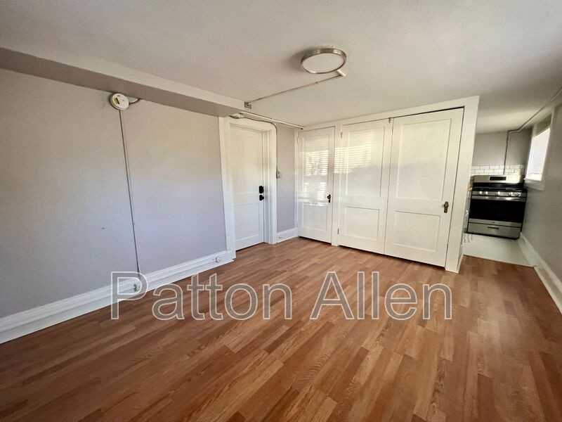 205 Hillside St #5 - Photo 4 of 14