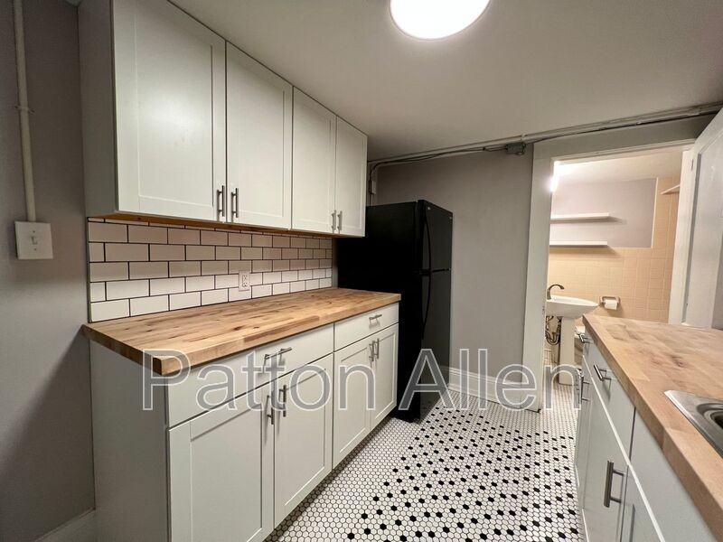 205 Hillside St #5 - Photo 7 of 14