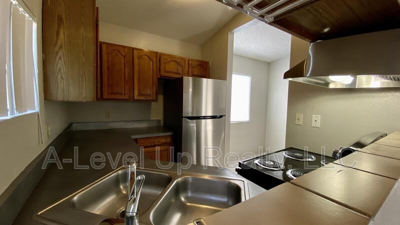 234 W Laguna St - Photo 6 of 15