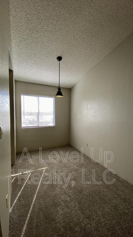 234 W Laguna St - Photo 7 of 15