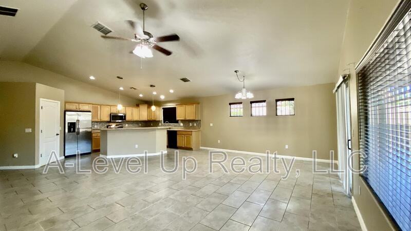 6839 W Brightwater Way - Photo 5 of 44