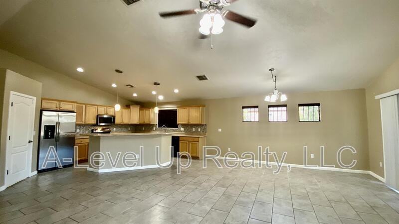 6839 W Brightwater Way - Photo 6 of 44