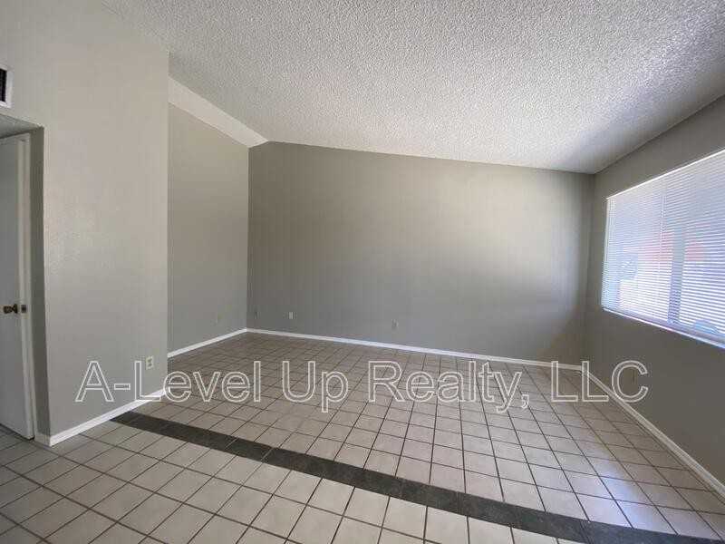 1503 N Riverview Blvd - Photo 7 of 8