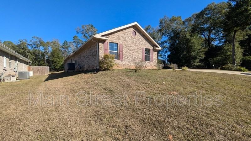 6260 Saufley Pines Rd - Photo 2 of 37
