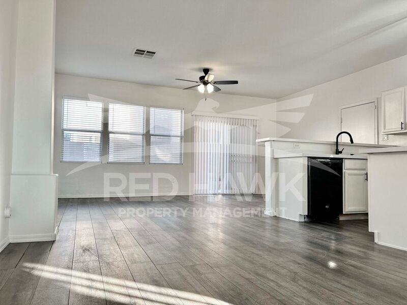 8750 E Lindner Ave - Photo 6 of 24