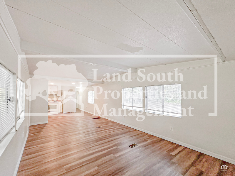 3311 J And J Manor Rd - Photo 5 of 16