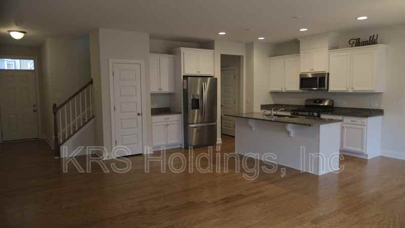 8520 Thurford Dr - Photo 3 of 23