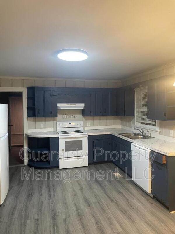 1512 Rose St - Photo 2 of 14