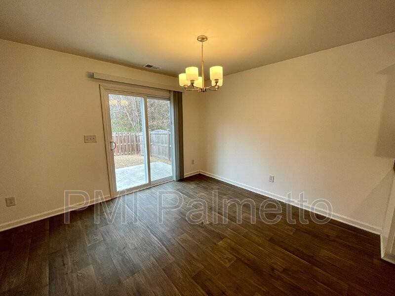 341 Liliana Dr - Photo 7 of 29