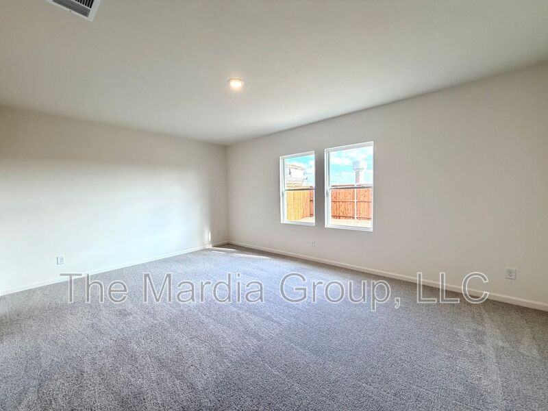 1229 Herring Dr - Photo 6 of 16