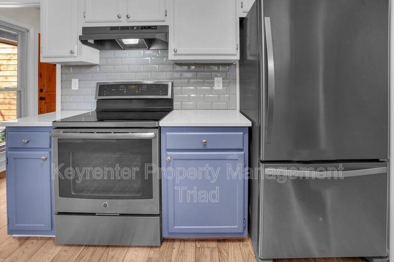 5110 N Oaks Dr - Photo 3 of 50