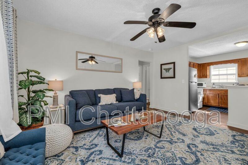 306 Glenwood Cir - Photo 6 of 31