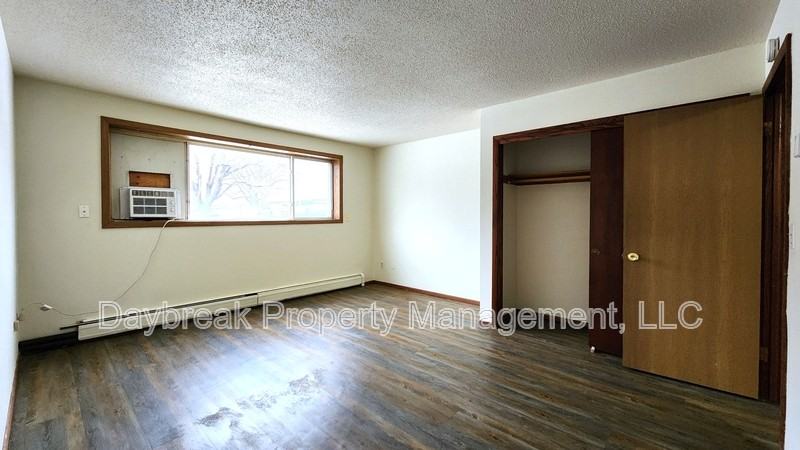 1842 14th St S - Photo 2 of 8