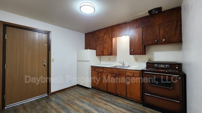 1842 14th St S - Photo 5 of 8