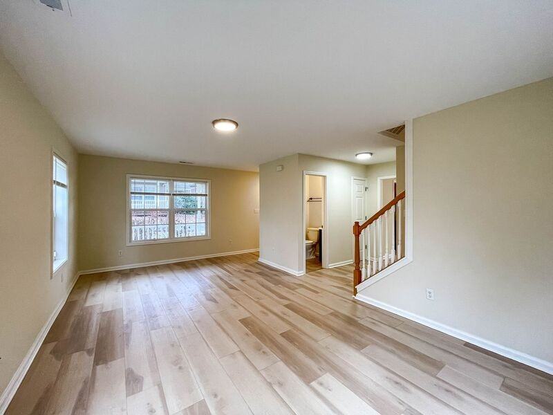 101 Telfare Ln - Photo 4 of 24