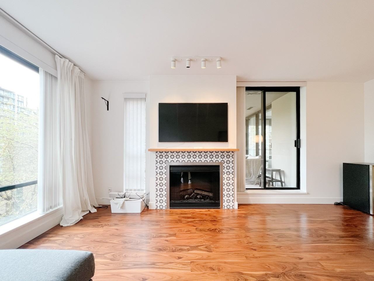 151 2nd Street West - Photo 4 of 22