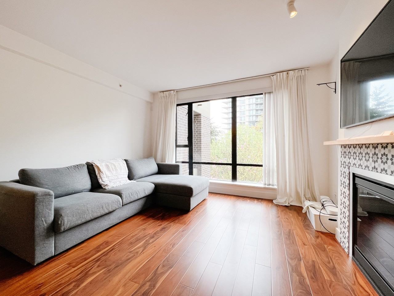 151 2nd Street West - Photo 6 of 22