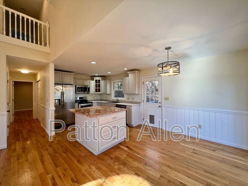 212 Appleton Dr - Photo 6 of 50