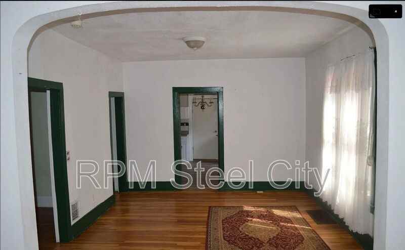 1012 Cedar St - Photo 4 of 13