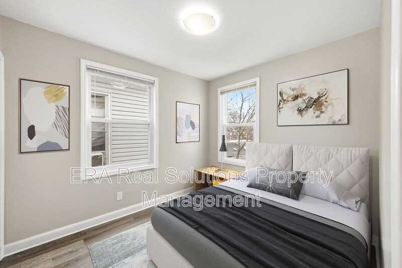 55 W Park Ave - Photo 4 of 29