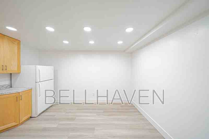 1121 S 4th Ave #B - Photo 3 of 10