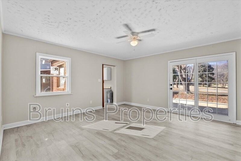 3134 Dillon Rd - Photo 5 of 28