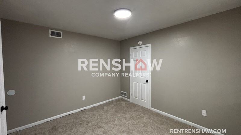 4807 Macon Rd - Photo 3 of 15