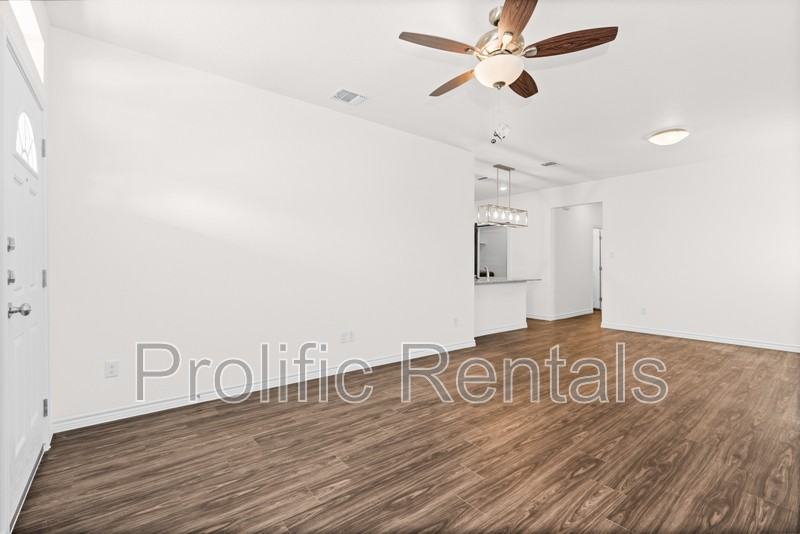 5104 Rose Garden Loop - Photo 5 of 26