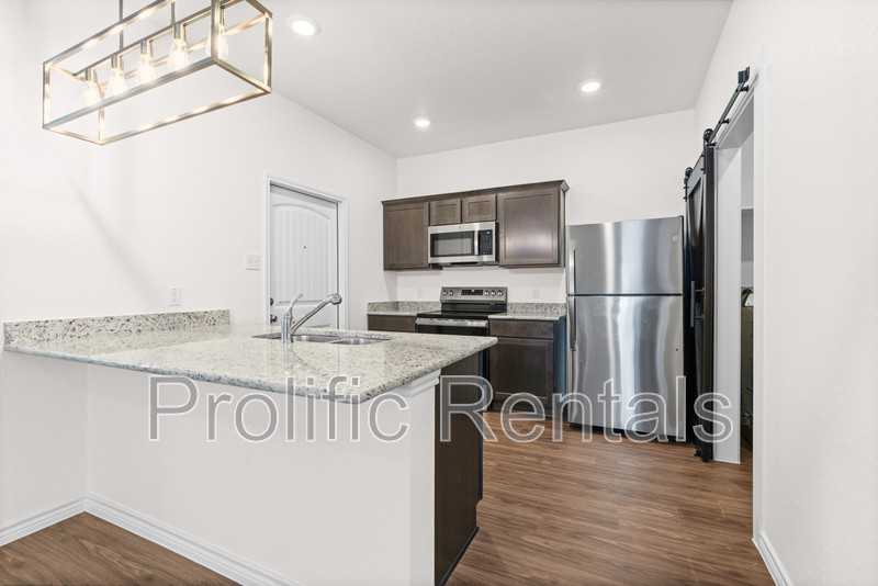 5104 Rose Garden Loop - Photo 7 of 26