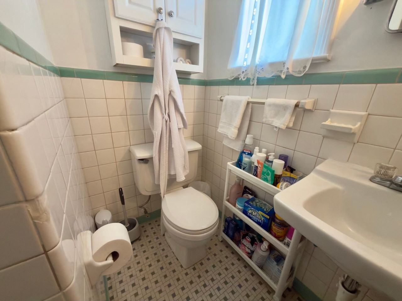 C1122 Woodbury Row - Photo 3 of 26