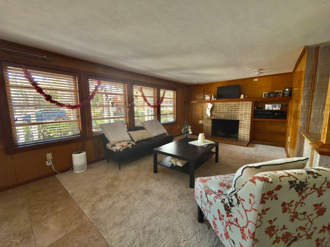 C1122 Woodbury Row - Photo 7 of 26