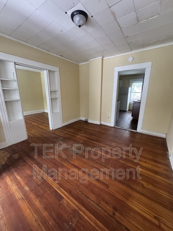 100 Weyl St #100 - Photo 2 of 7