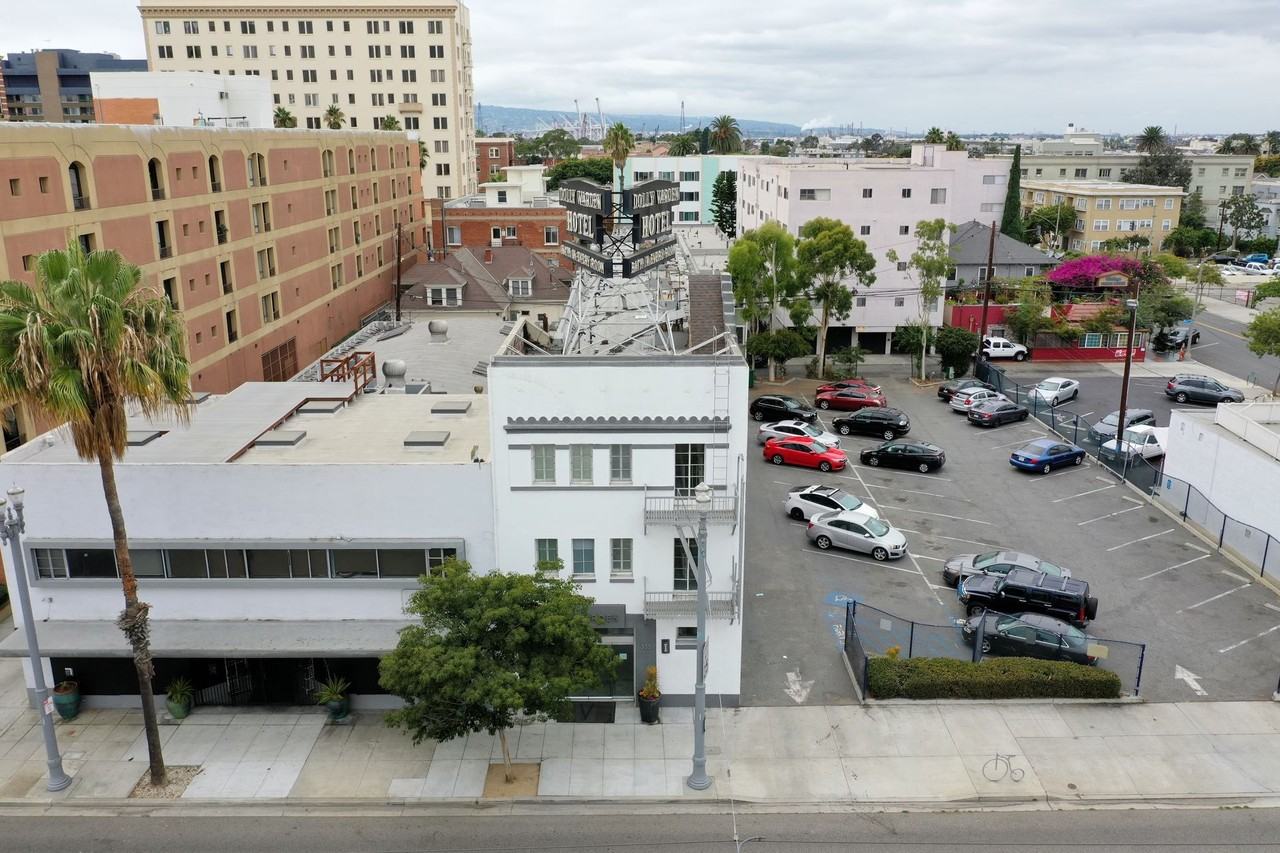 335 Pacific Avenue - Photo 2 of 12