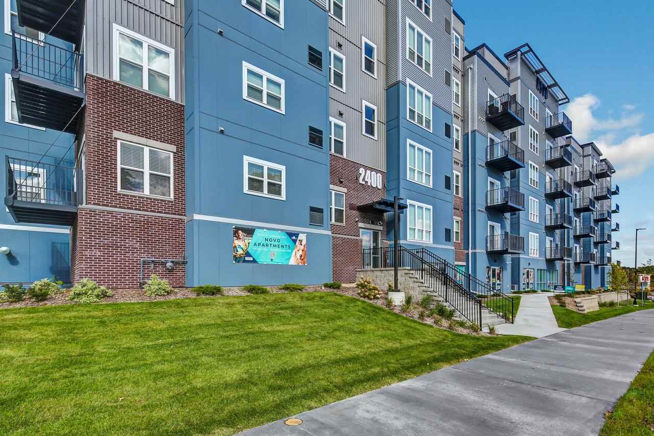 Novo - Photo 5 of 21