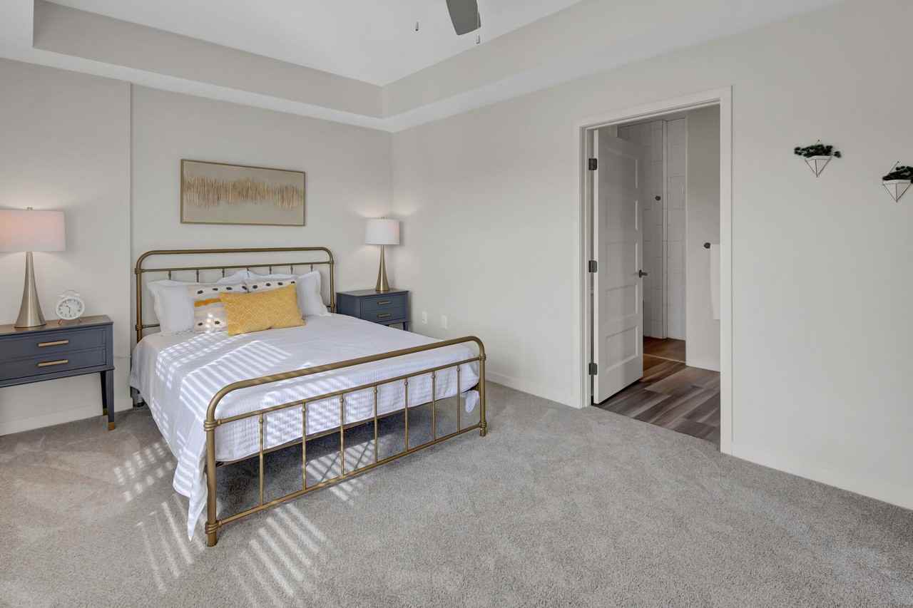 Novo - Photo 6 of 21