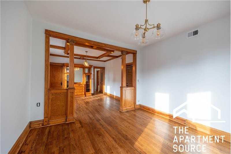 2842 W Augusta Blvd #2R - Photo 3 of 23