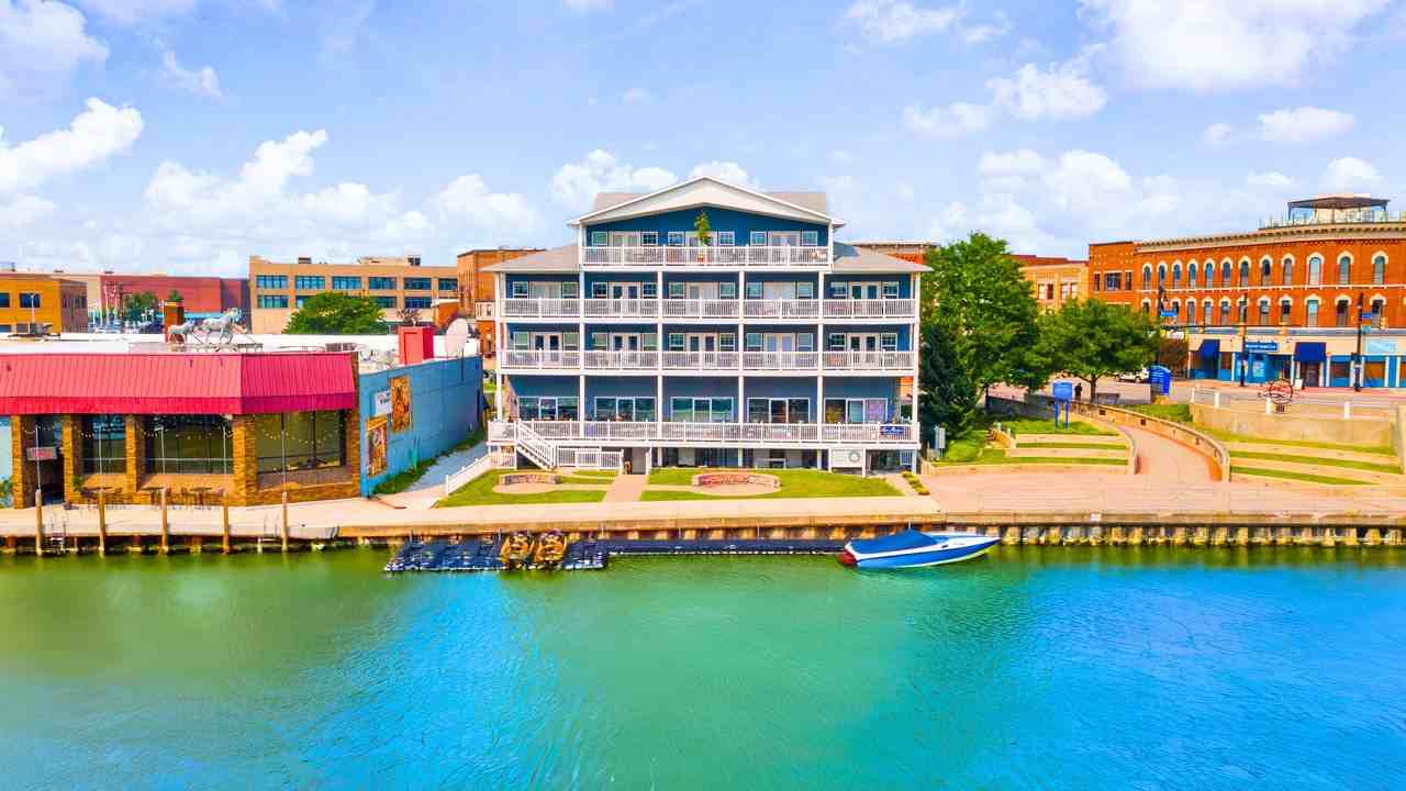 Lofts on Quay - Photo 7 of 50