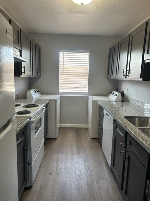 CFT Parkdale Plaza - Crow Rd - Photo 4 of 6