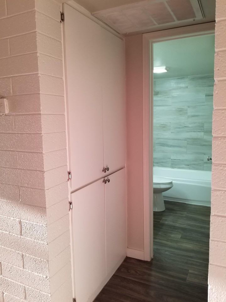 Revere Apartments - Photo 5 of 31